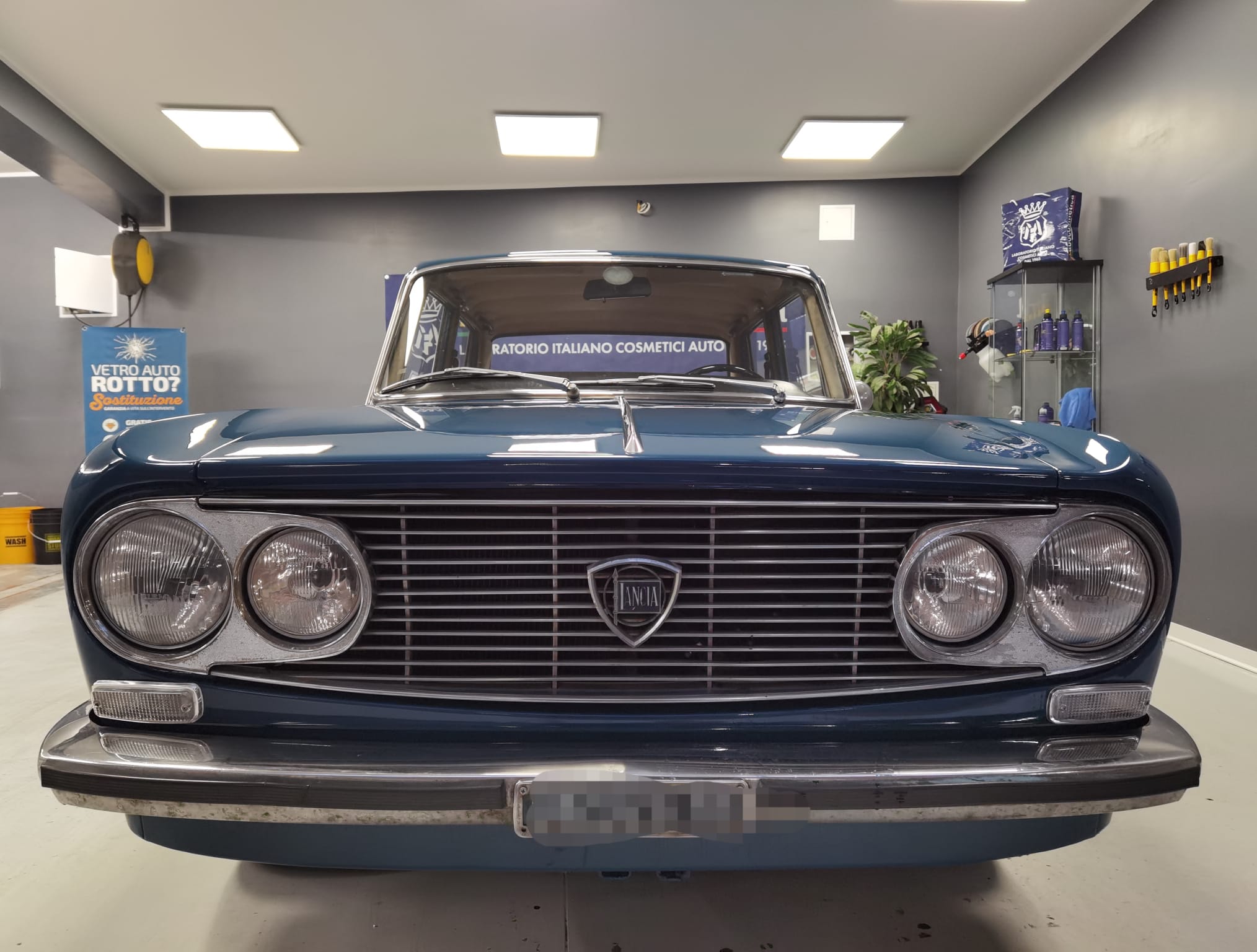 
								LANCIA FULVIA BERLINA 1.3 1971 full									