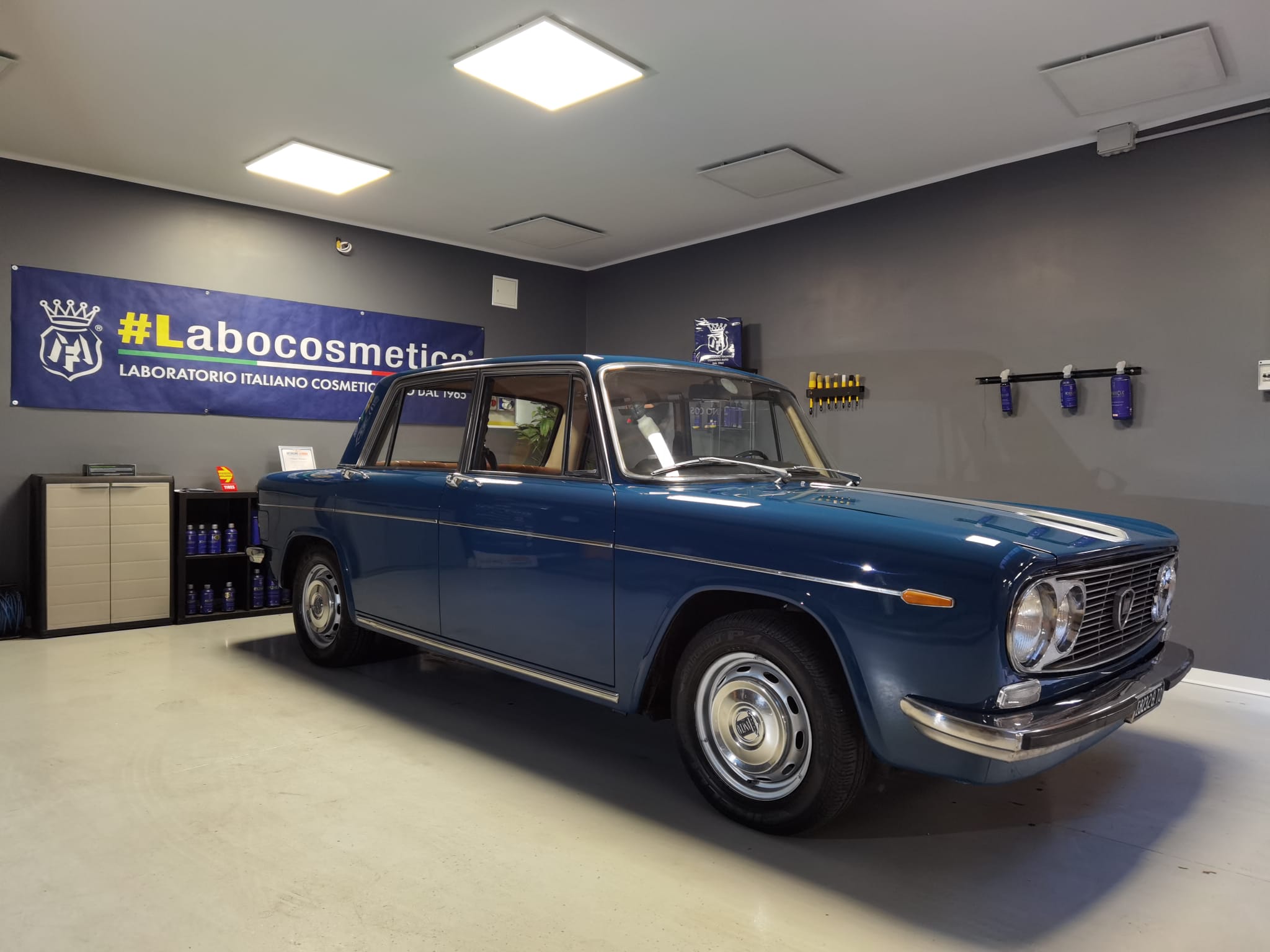 
								LANCIA FULVIA BERLINA 1.3 1971 full									