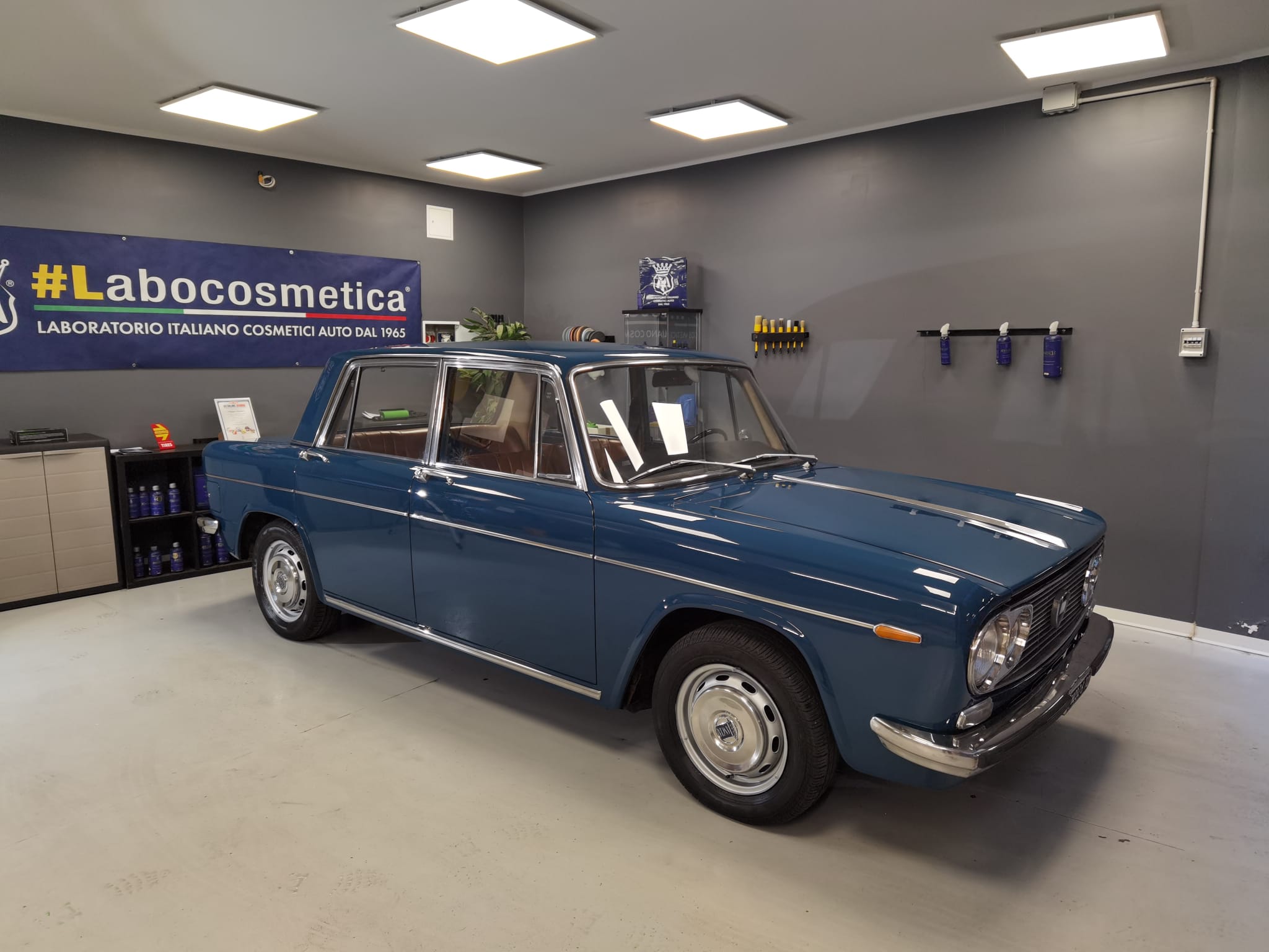
								LANCIA FULVIA BERLINA 1.3 1971 full									