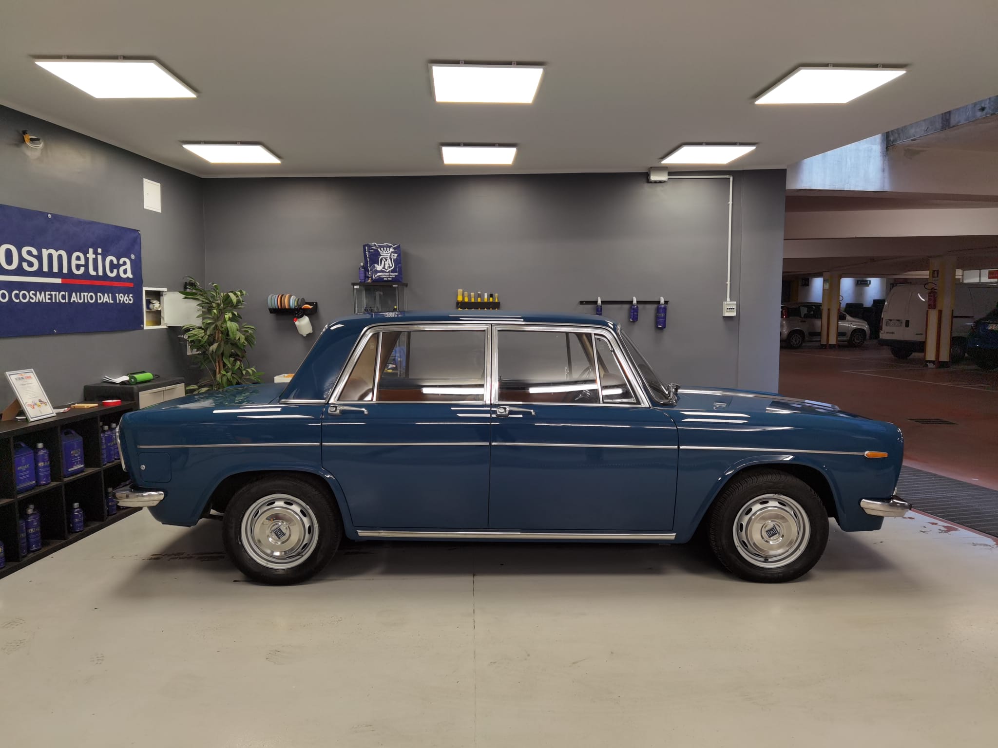 
								LANCIA FULVIA BERLINA 1.3 1971 full									