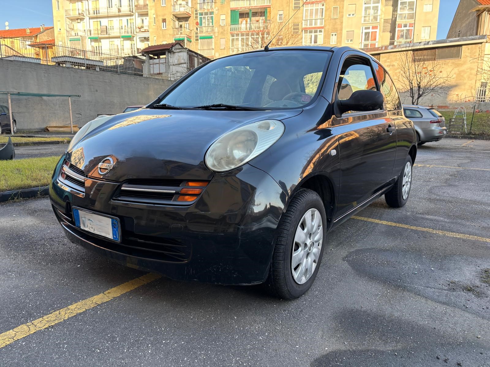 
								NISSAN MICRA MK3 1.0 VISIA full									