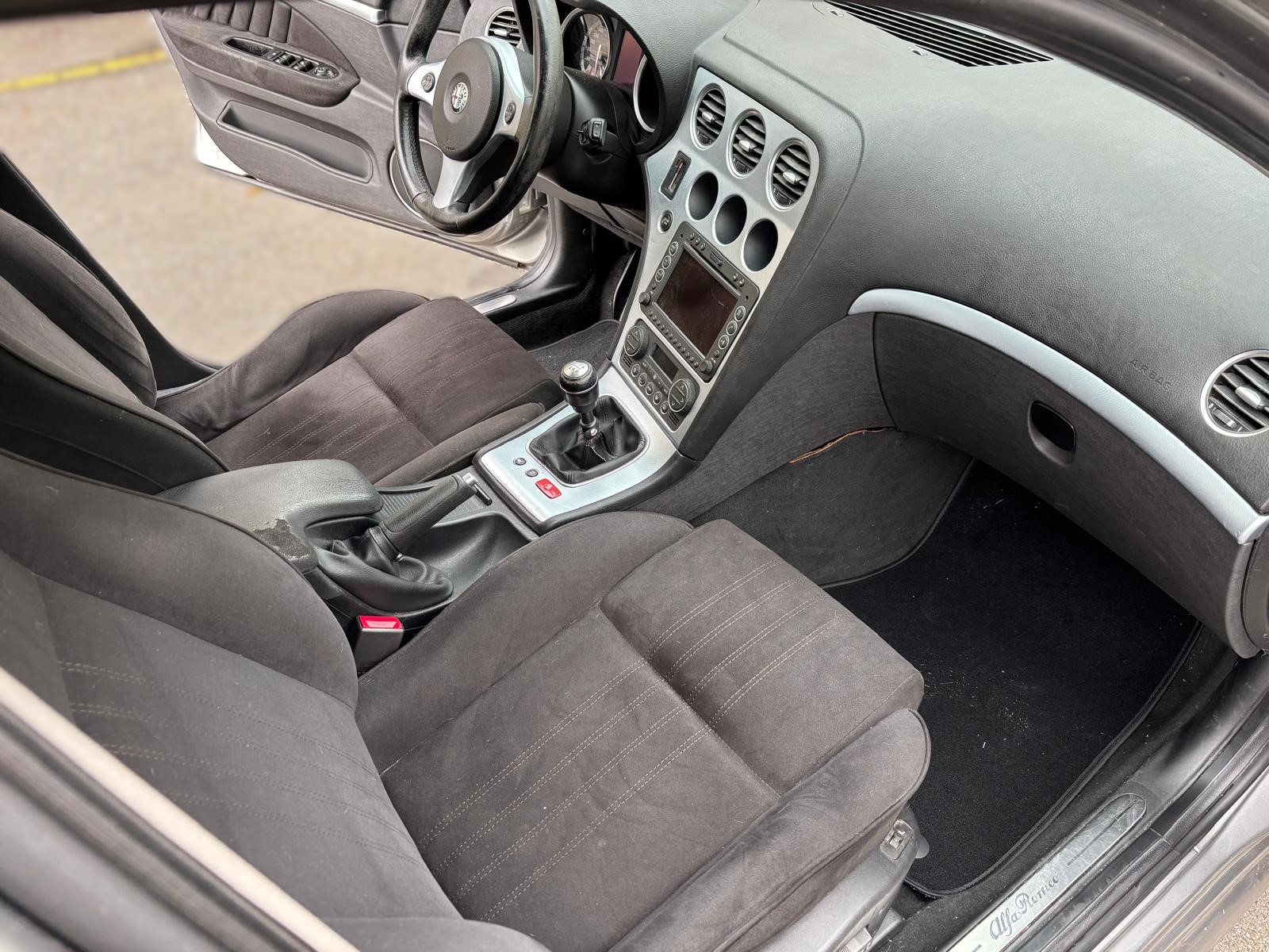 
								ALFA ROMEO 159 SPORTWAGON EXCLUSIVE full									