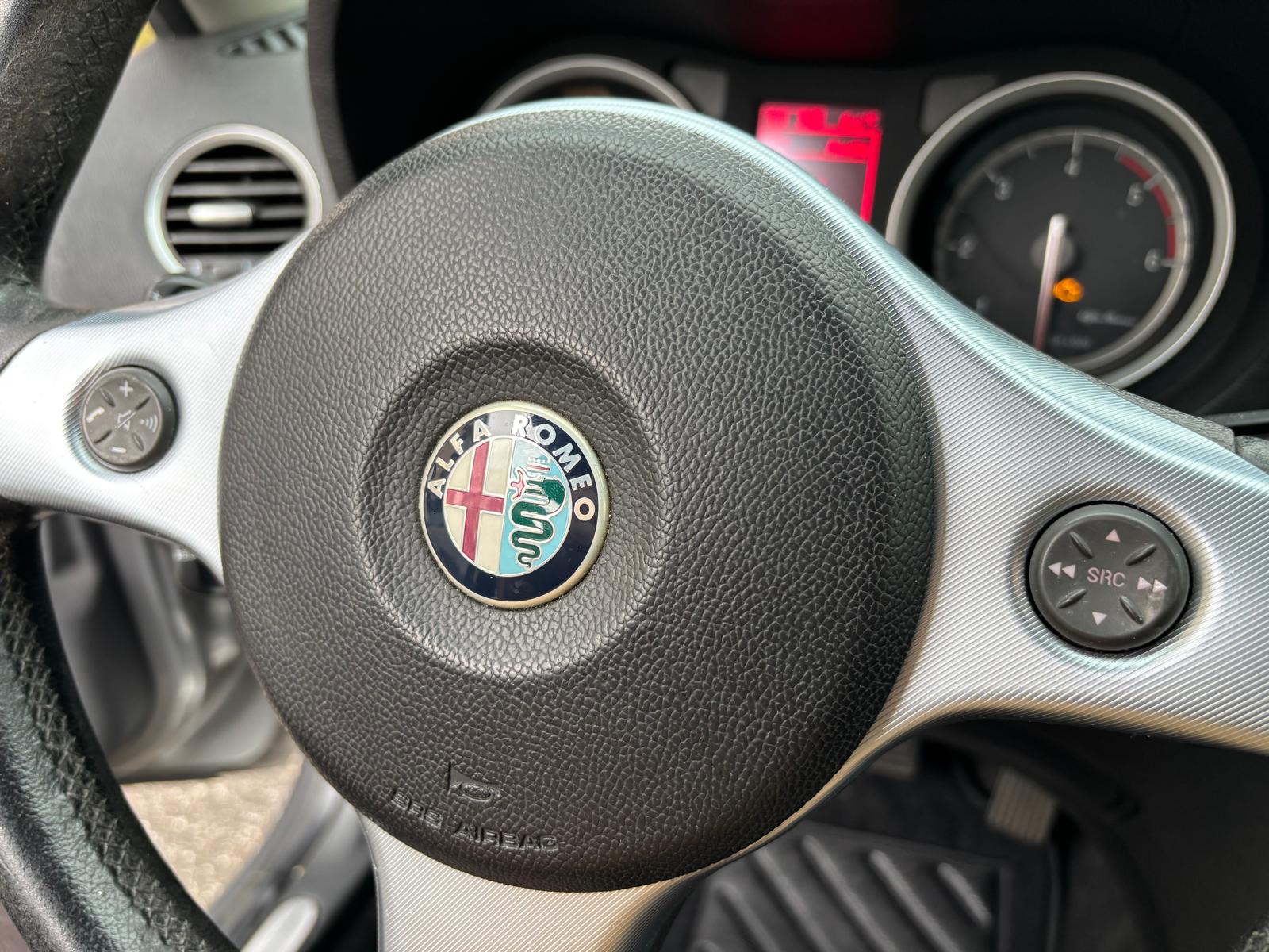
								ALFA ROMEO 159 SPORTWAGON EXCLUSIVE full									