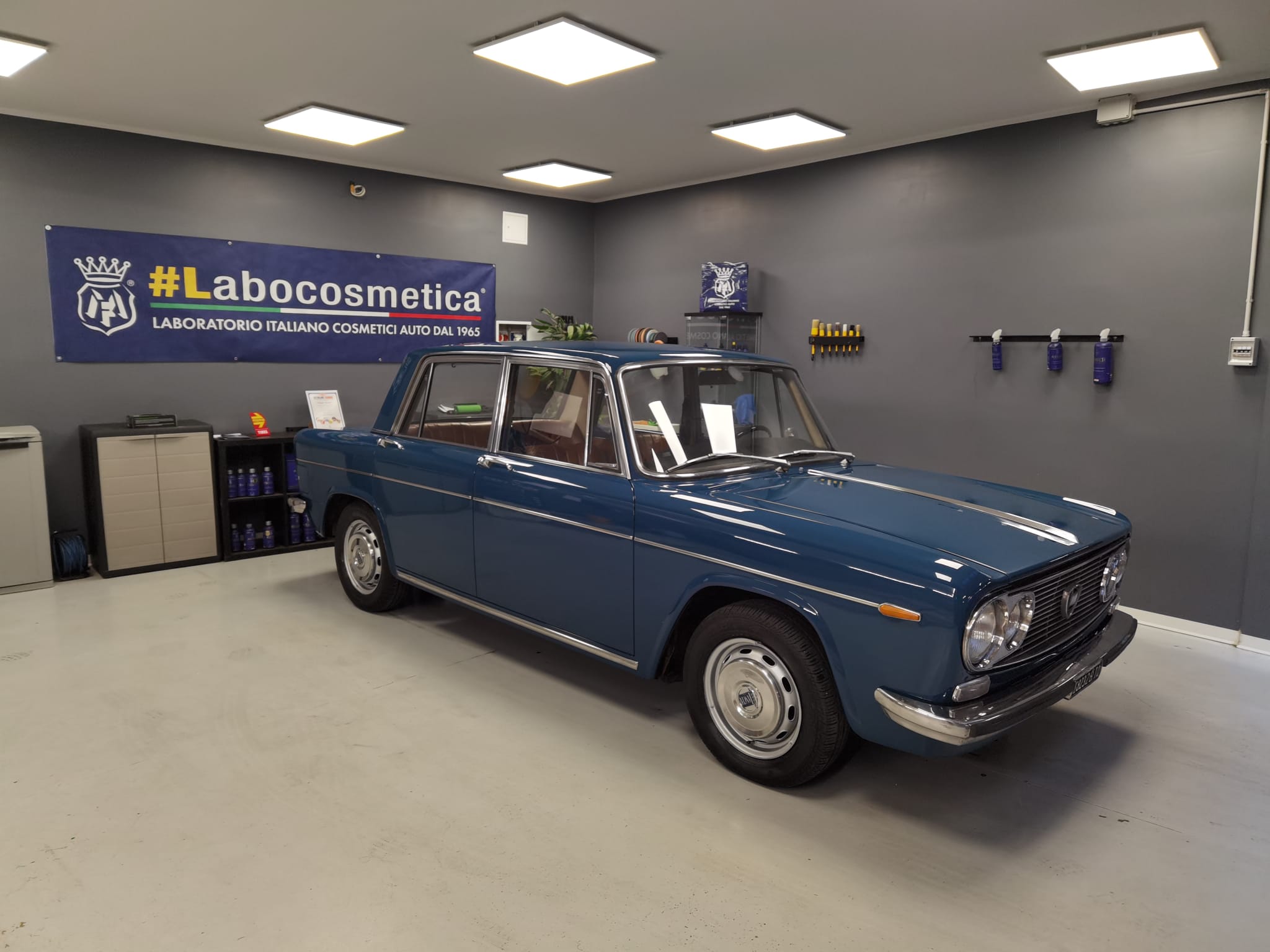 
								LANCIA FULVIA BERLINA 1.3 1971 full									