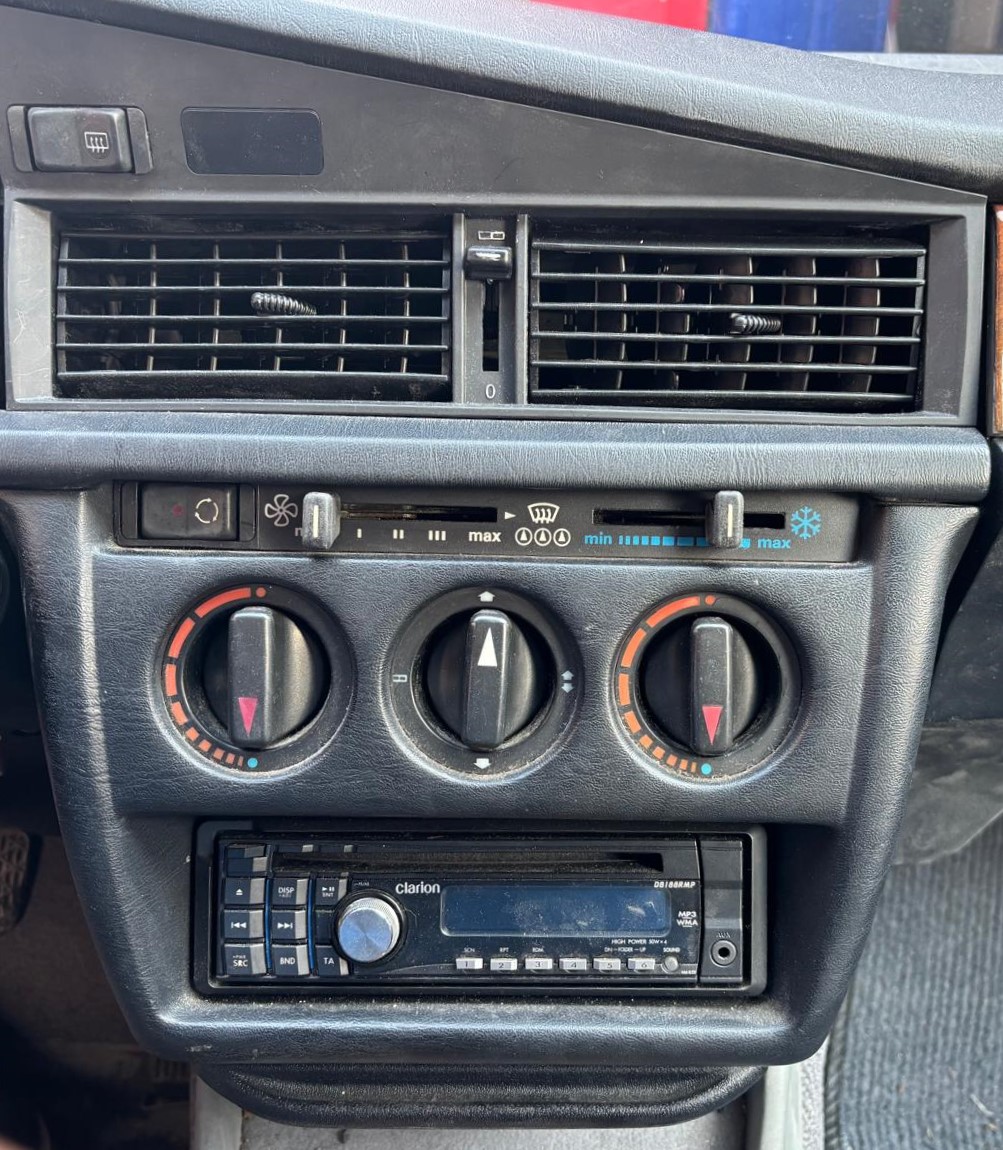 
								MERCEDES BENZ 190E 1986 – VETTURA STORICA – full									