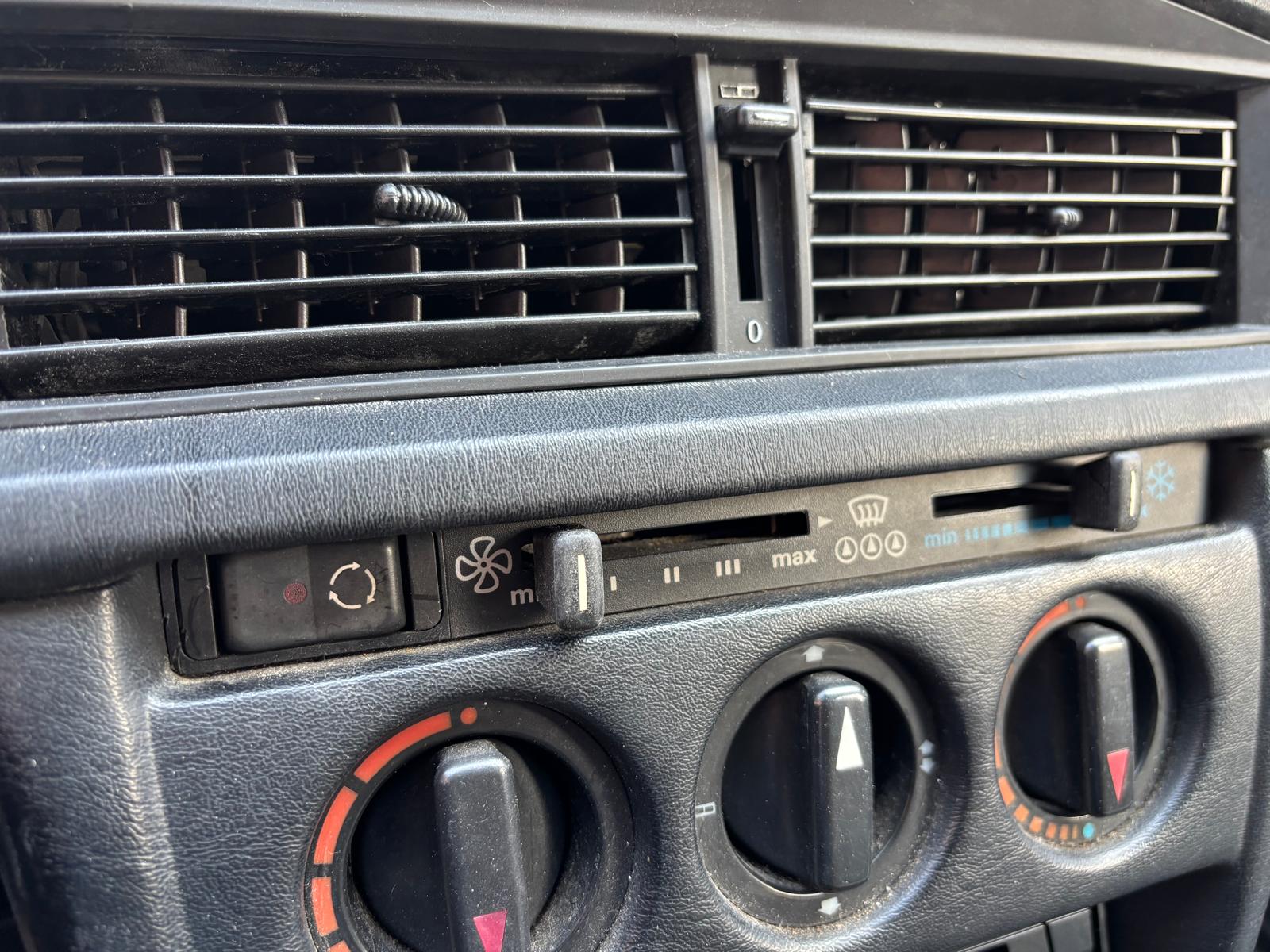
								MERCEDES BENZ 190E 1986 – VETTURA STORICA – full									