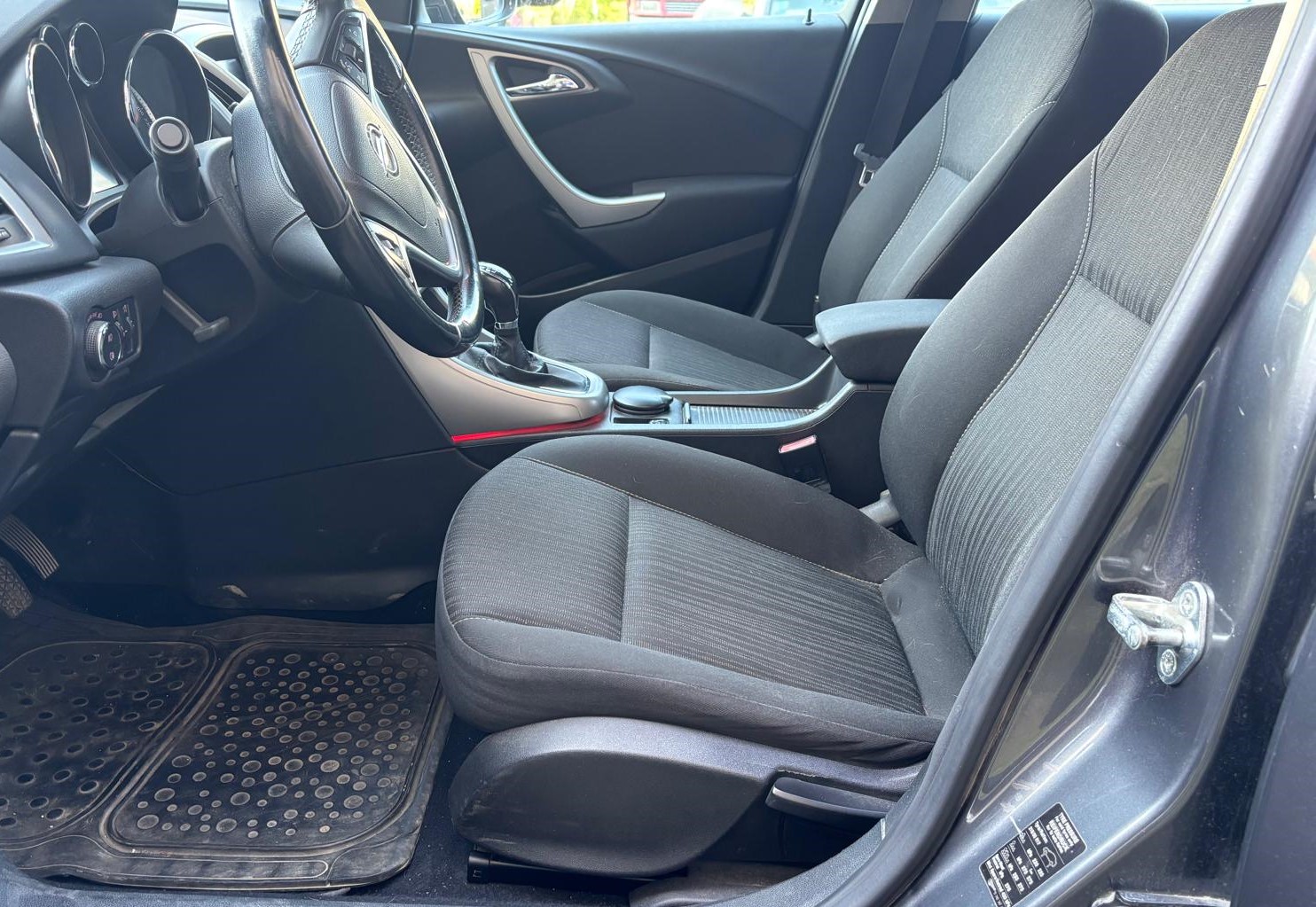 
								OPEL ASTRA SPORT TOURER full									