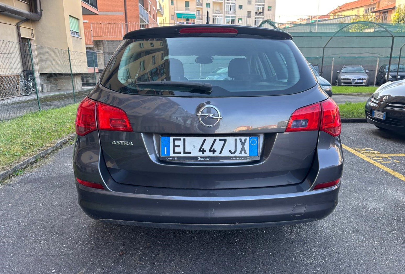 
								OPEL ASTRA SPORT TOURER full									