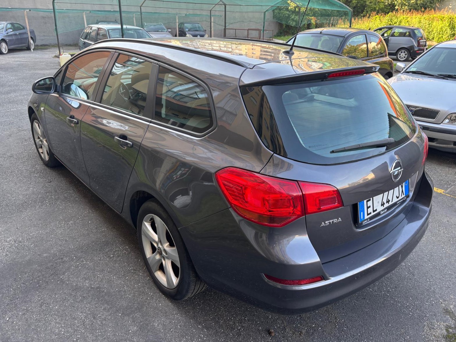 
								OPEL ASTRA SPORT TOURER full									