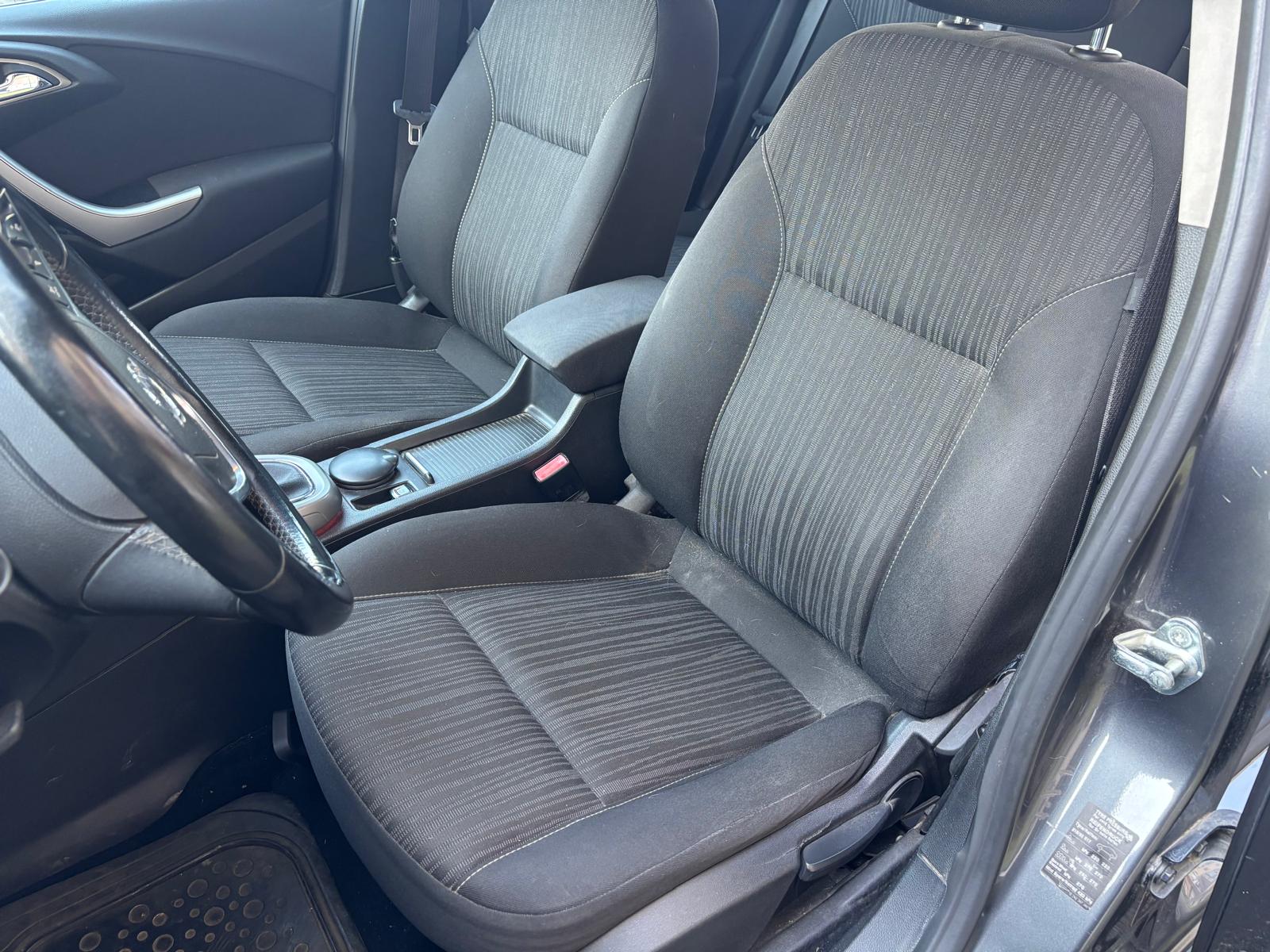 
								OPEL ASTRA SPORT TOURER full									