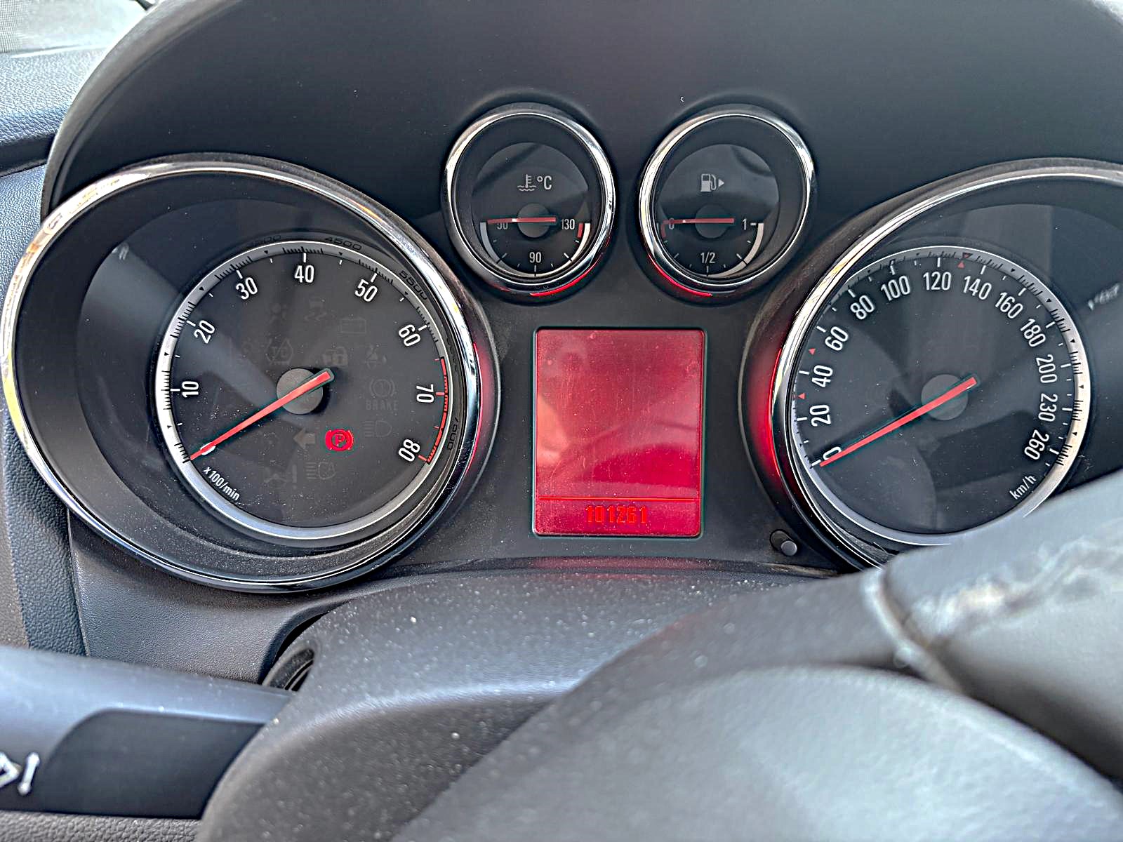 
								OPEL ASTRA SPORT TOURER full									