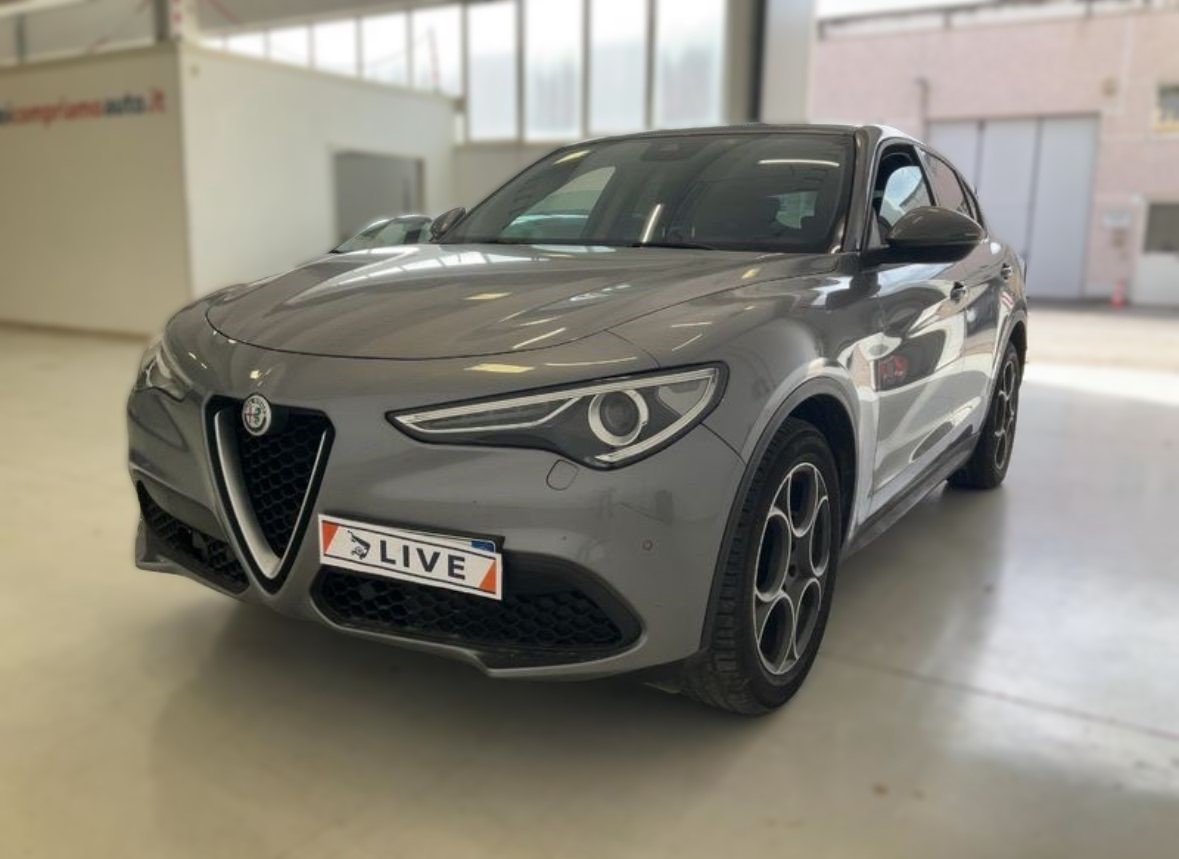 
								ALFA ROMEO STELVIO SPORT TECH 2.2 JTDm 160CV full									