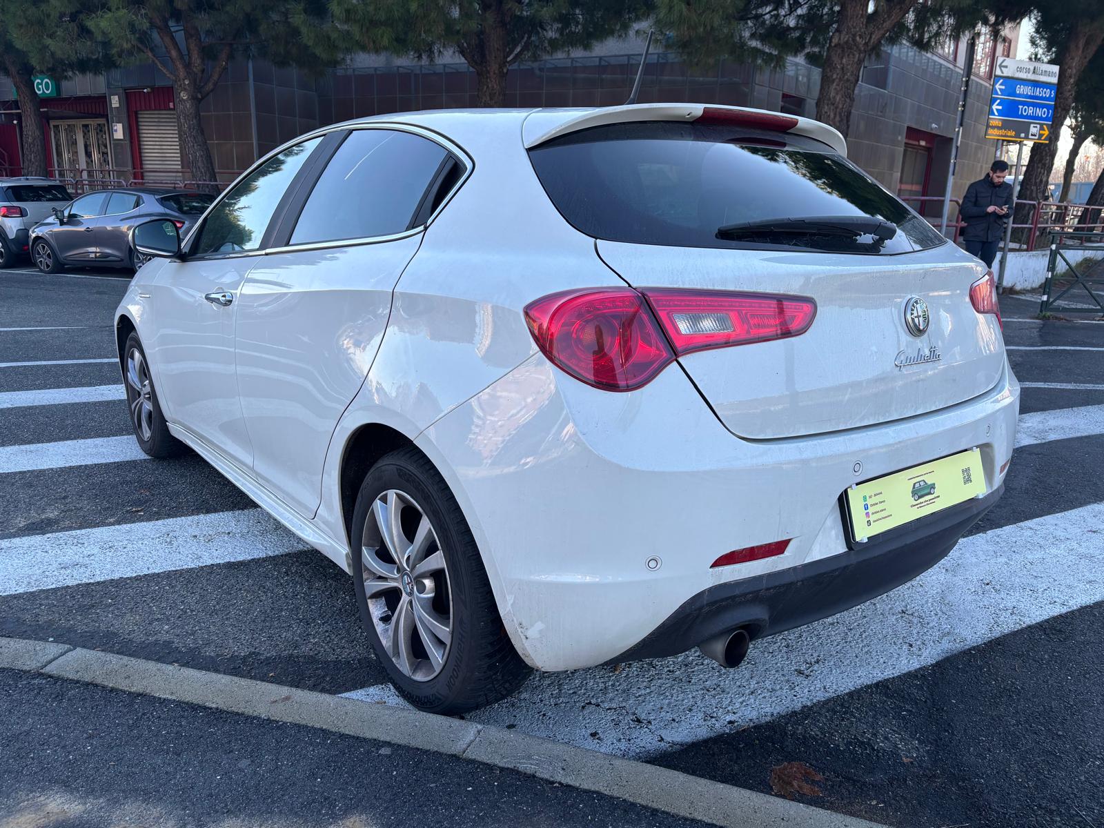 
								ALFA ROMEO GIULIETTA 1.4 TJET GPL 2012 full									