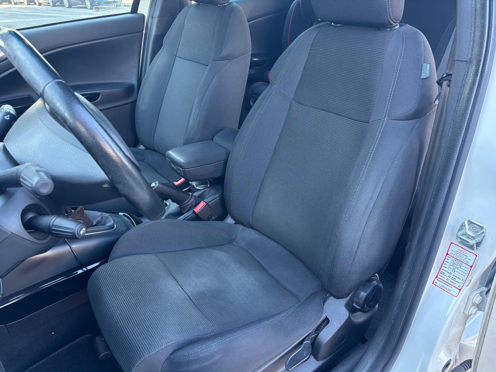 
								ALFA ROMEO GIULIETTA 1.4 TJET GPL 2012 full									