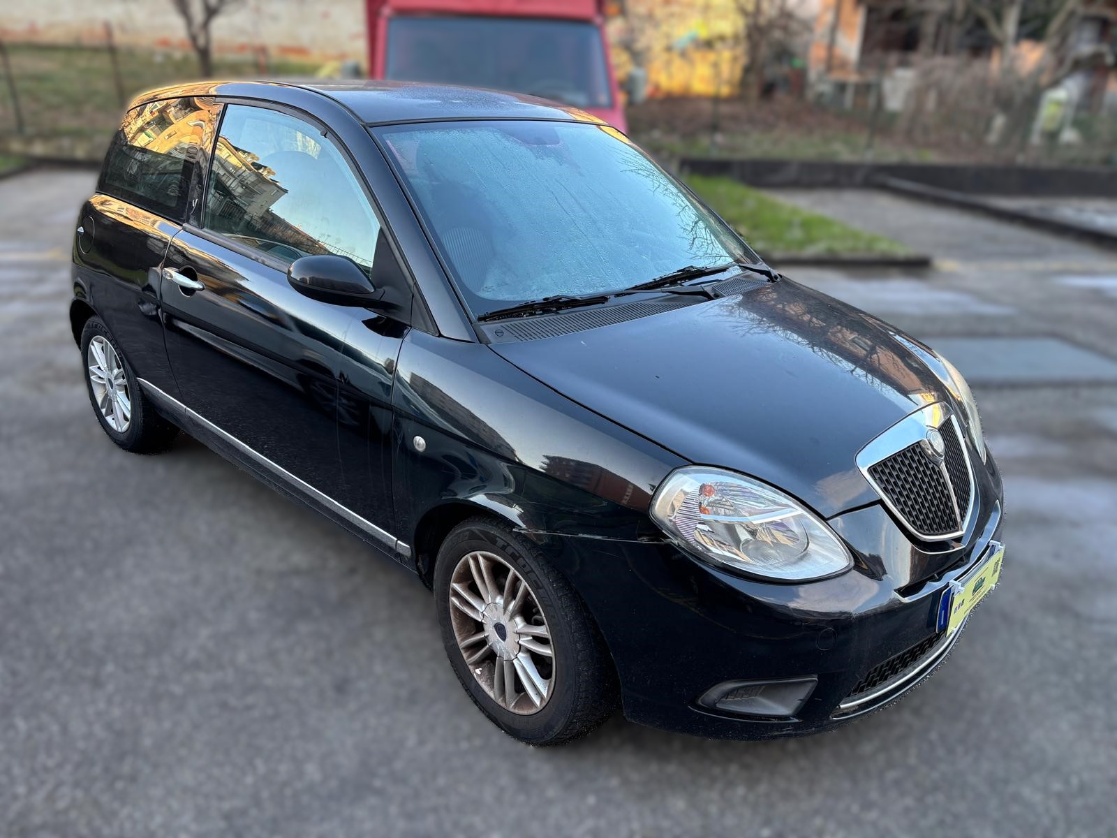
								LANCIA YPSILON 1.2 PLATINO full									