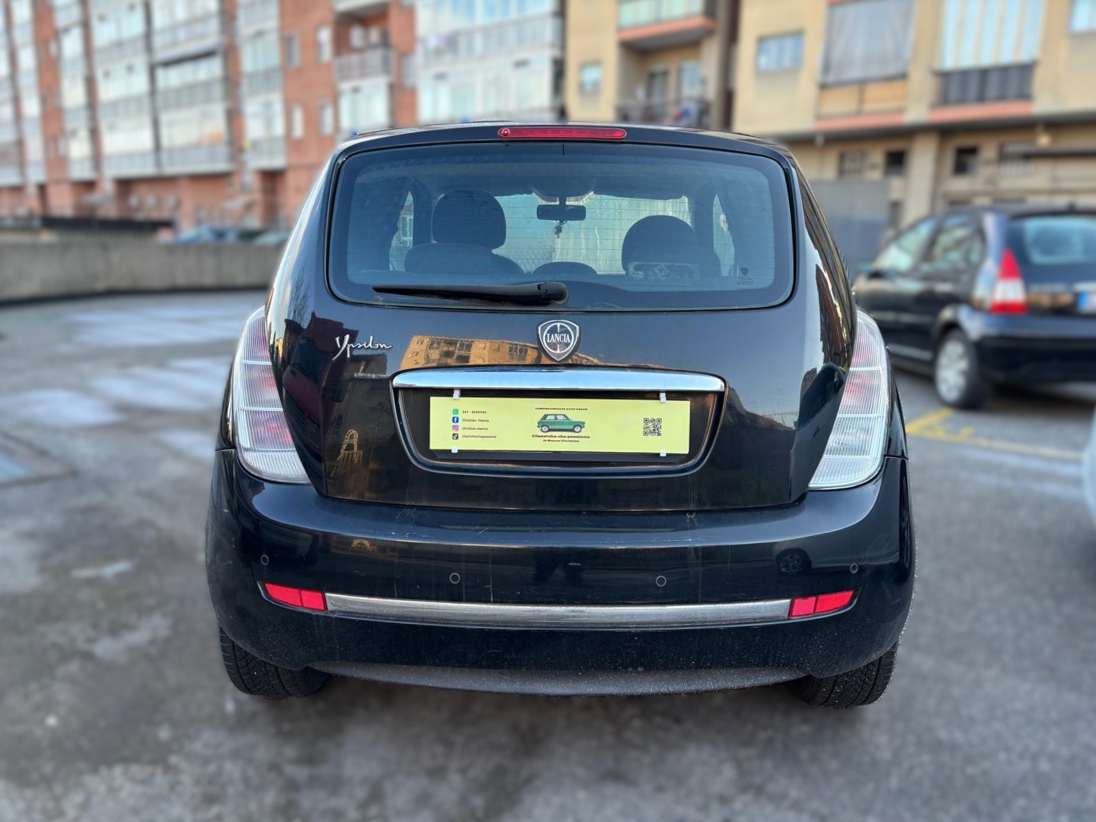 
								LANCIA YPSILON 1.2 PLATINO full									