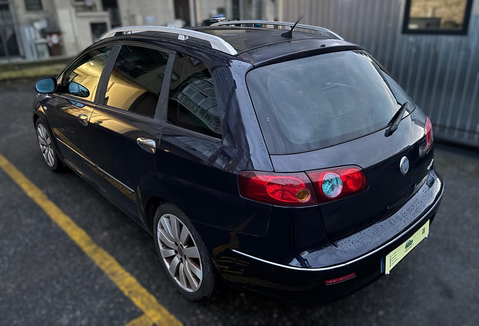 
								FIAT CROMA MUST EDITION 1.9JTDm 150CV full									