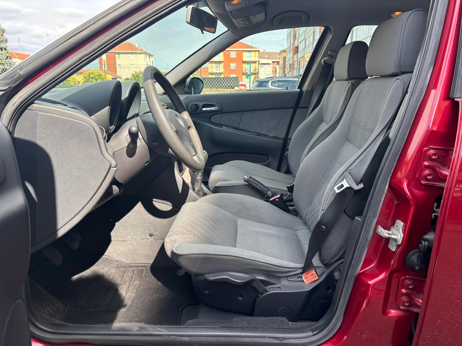
								ALFA ROMEO 156 1.8 TWIN SPARK ISCRIVIBILE ASI full									