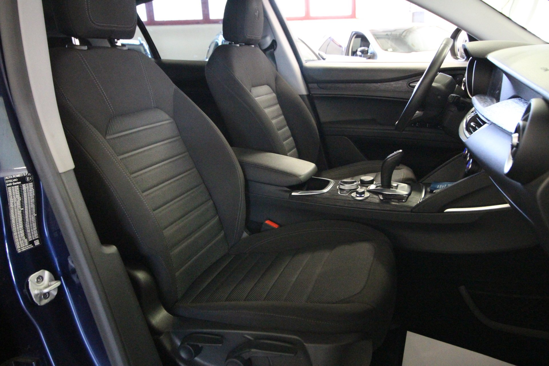 
								ALFA ROMEO STELVIO 2.2 JTDm 190CV RWD BUSINESS full									