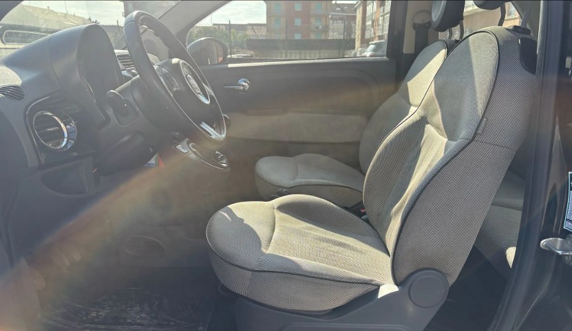 
								FIAT 500 LOUNGE PANORAMICA full									