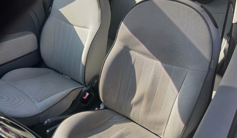 
								FIAT 500 LOUNGE PANORAMICA full									