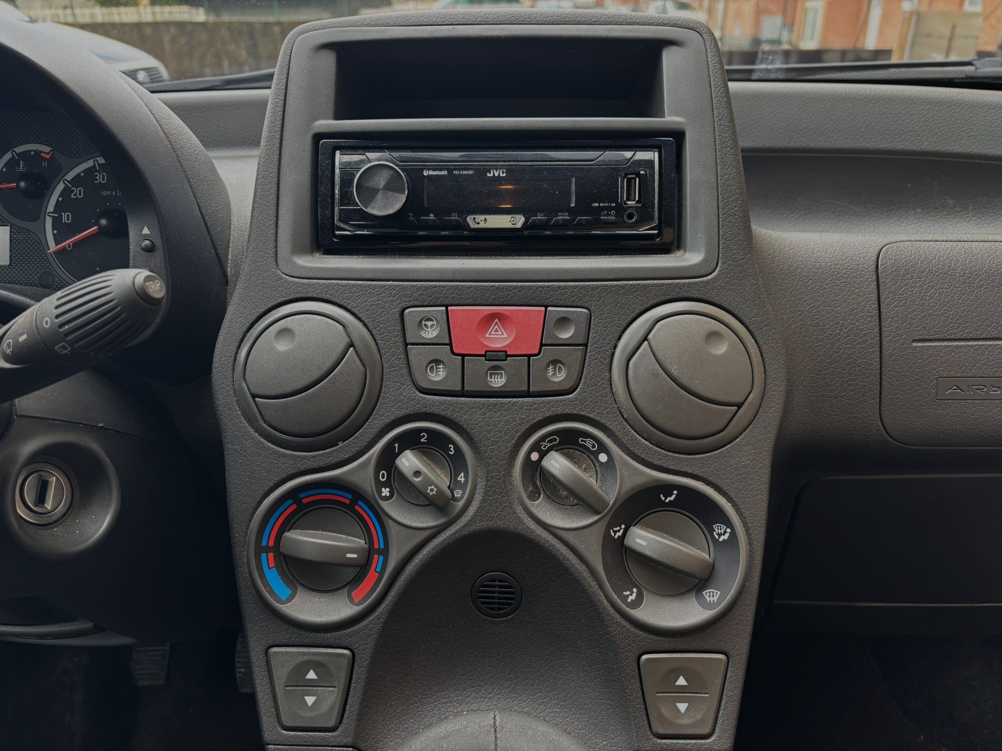 
								FIAT PANDA 1.2 EURO 5 69cv 2011 full									