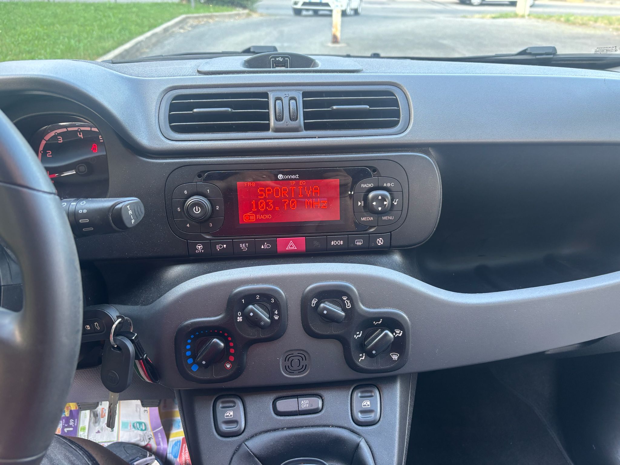 
								FIAT PANDA 1.2 LOUNGE ANNO 2019 full									