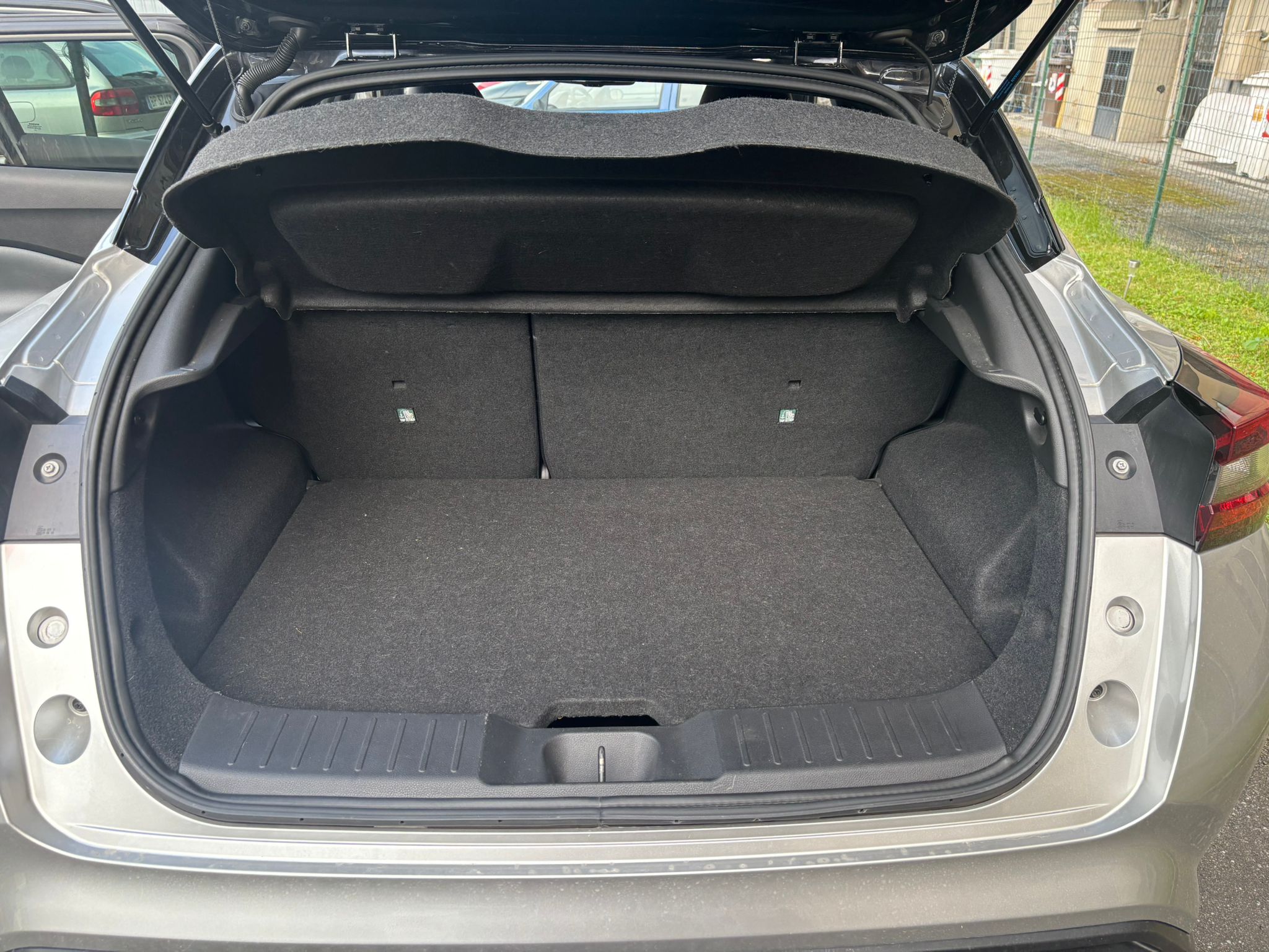 
								NISSAN JUKE 1.0 BENZINA TECKNA ANNO 2020 full									