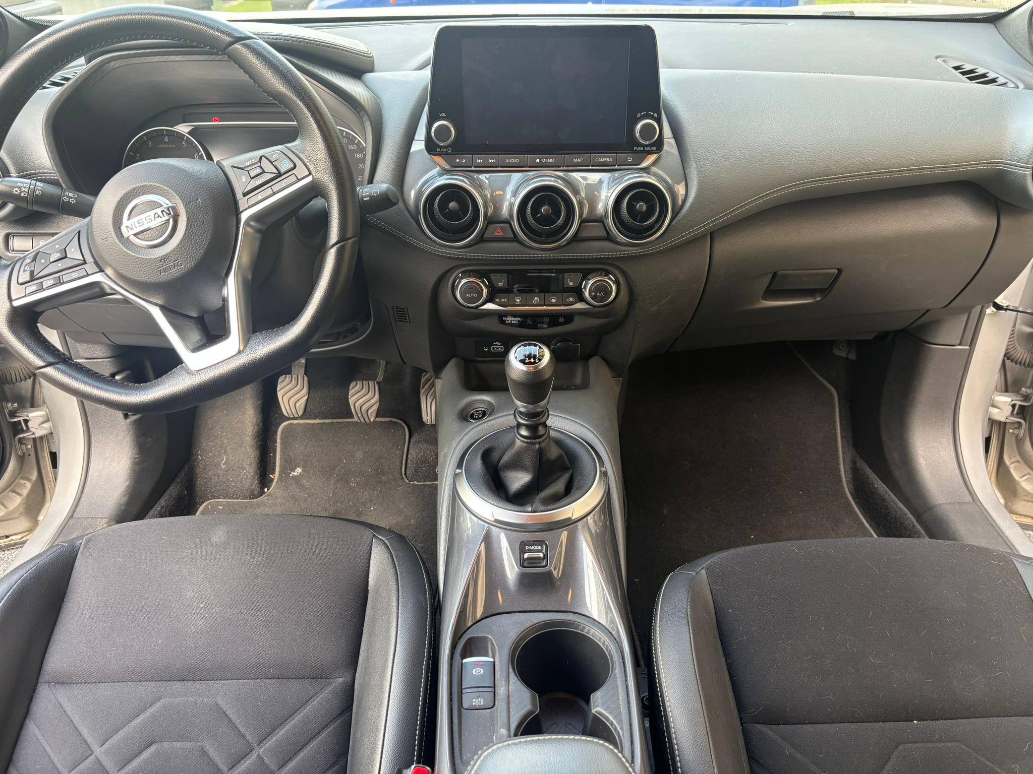 
								NISSAN JUKE 1.0 BENZINA TECKNA ANNO 2020 full									