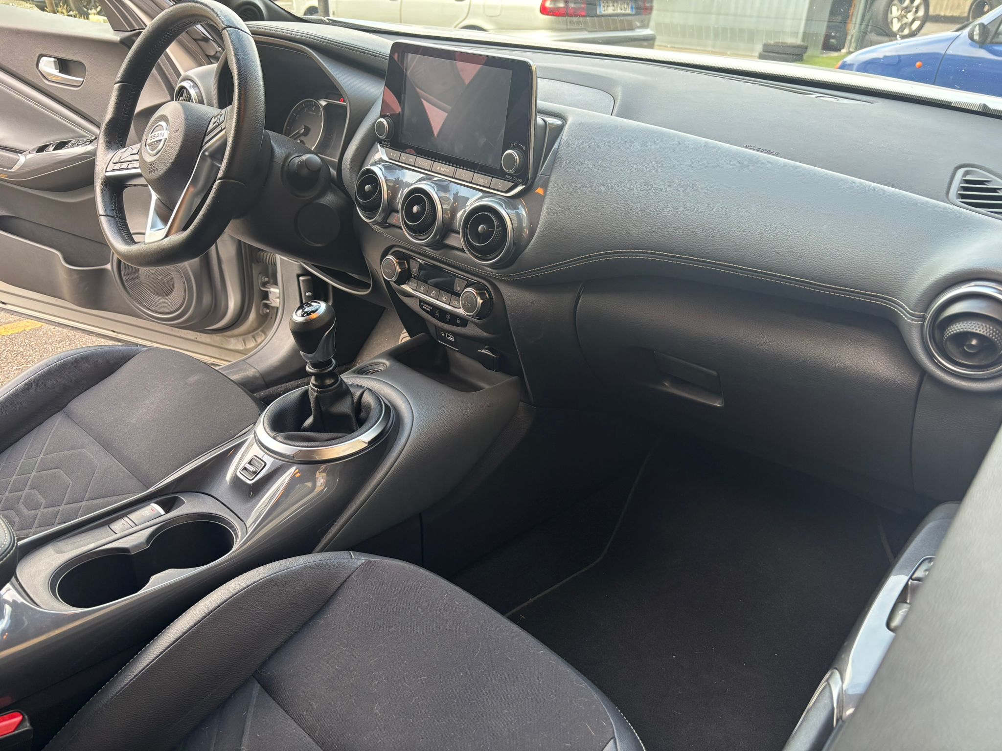 
								NISSAN JUKE 1.0 BENZINA TECKNA ANNO 2020 full									