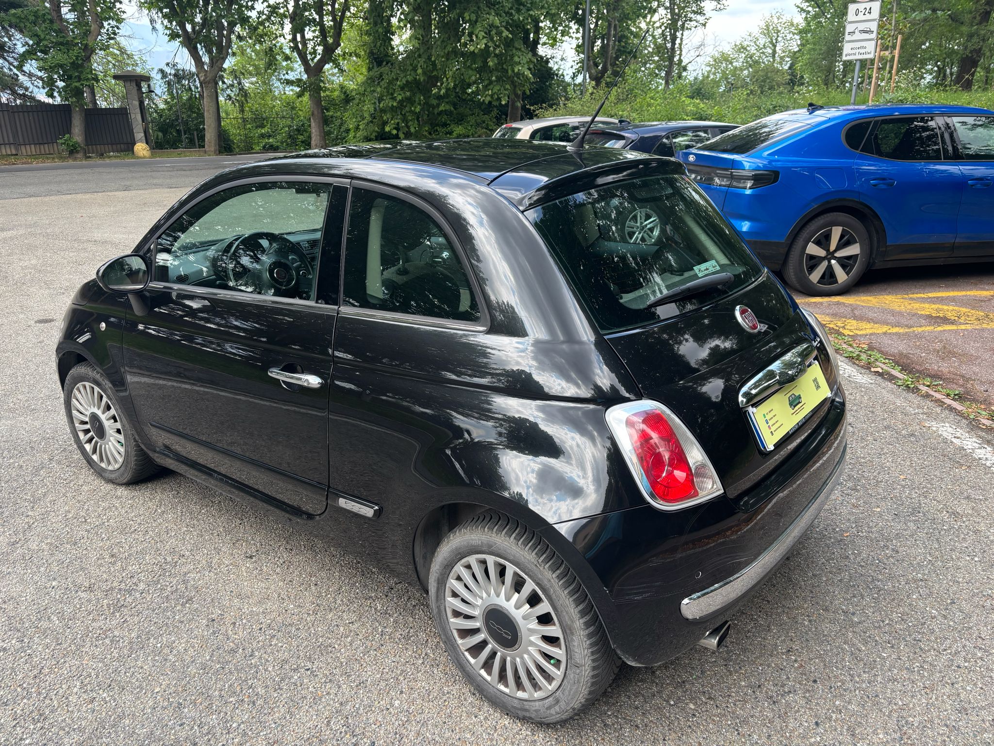 
								FIAT 500 LOUNGE PANORAMICA full									
