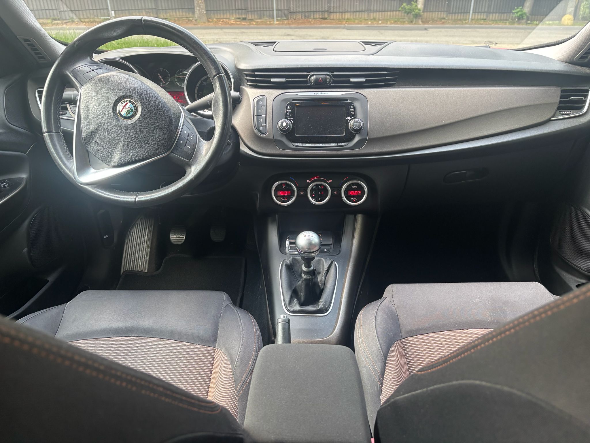 
								ALFA ROMEO GIULIETTA 1.6 JTDm 2014 full									